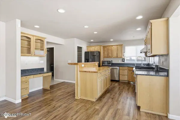 10935 Northfleet DR, Anchorage, AK 99515