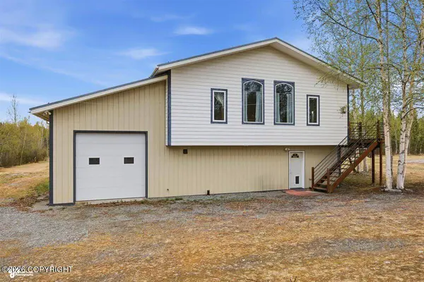 3741 N Lenfield DR, Wasilla, AK 99623