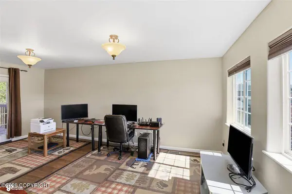 2119 Montague Bay CIR, Anchorage, AK 99515