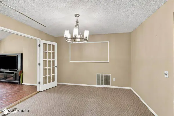 8380 Pioneer DR, Anchorage, AK 99504