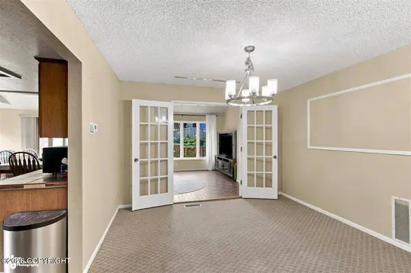 8380 Pioneer DR, Anchorage, AK 99504
