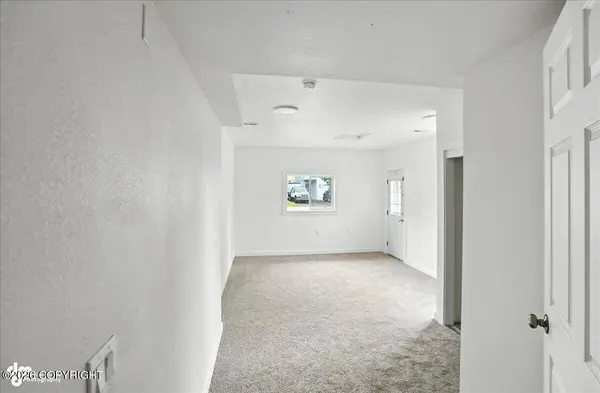 7071 Baxter Terrace CIR, Anchorage, AK 99504