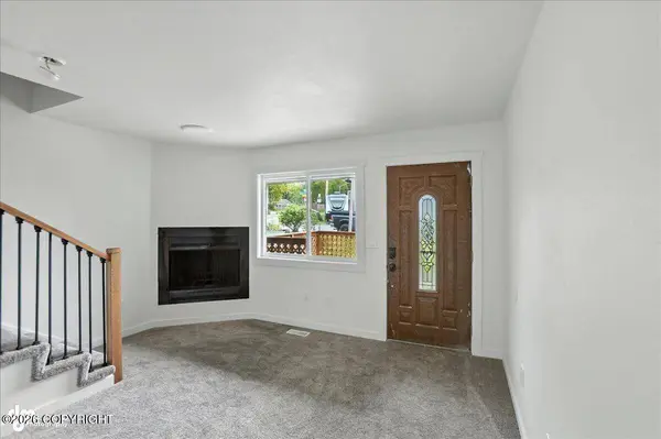 7071 Baxter Terrace CIR, Anchorage, AK 99504