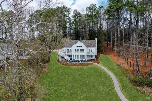 16414 Moneta RD, Moneta, VA 24121