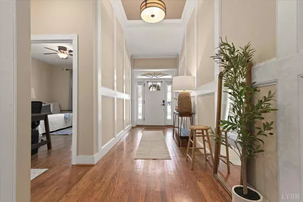 207 Creekview CT, Lynchburg, VA 24502