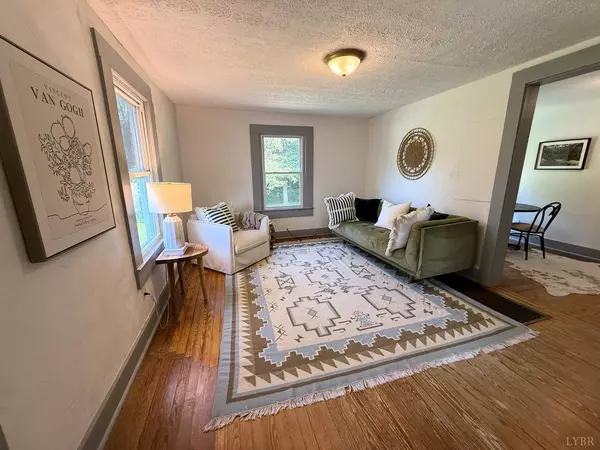 1920 Roxbury ST, Lynchburg, VA 24501