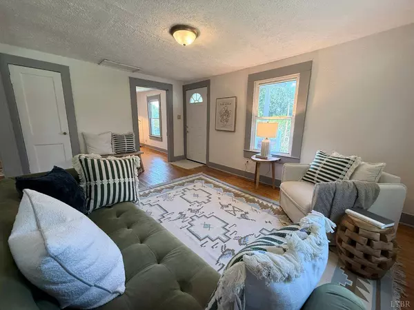 1920 Roxbury ST, Lynchburg, VA 24501