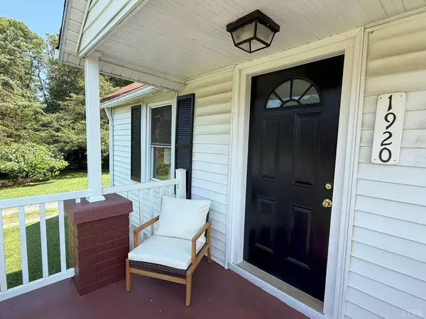 1920 Roxbury ST, Lynchburg, VA 24501