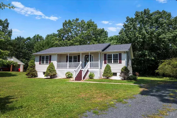 302 Pilot View RD, Concord, VA 24538