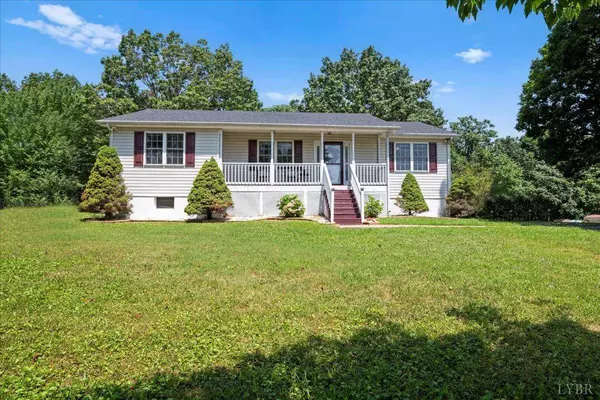 302 Pilot View RD, Concord, VA 24538