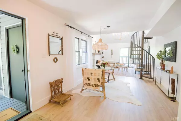 1926 Canterbury CT, Lynchburg, VA 24503