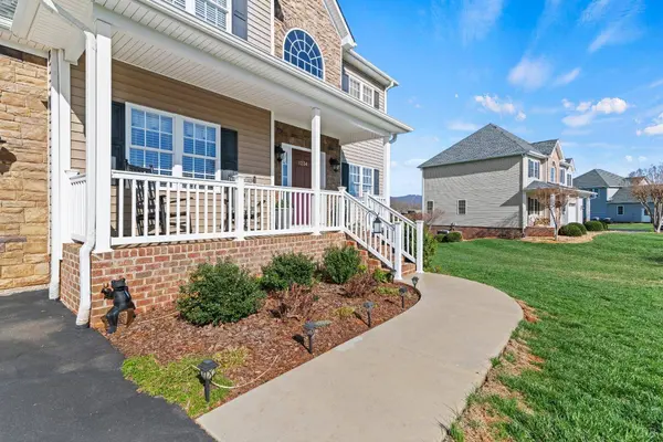 1234 Autumn Run DR, Forest, VA 24551