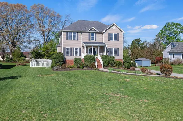 1164 Majestic Oaks DR, Forest, VA 24551