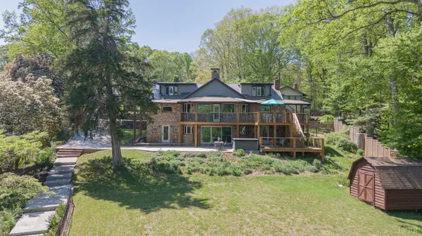 2206 Timberlake DR, Lynchburg, VA 24502