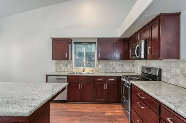10304 N Recreation AVE, Fresno, CA 93730