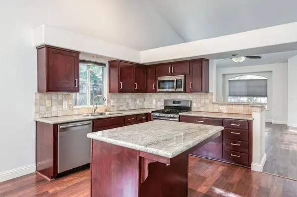 10304 N Recreation AVE, Fresno, CA 93730