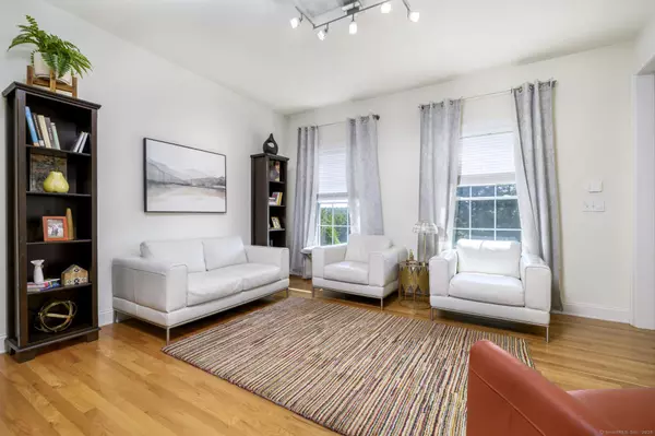 7 Castlewood Drive #7, Monroe, CT 06468