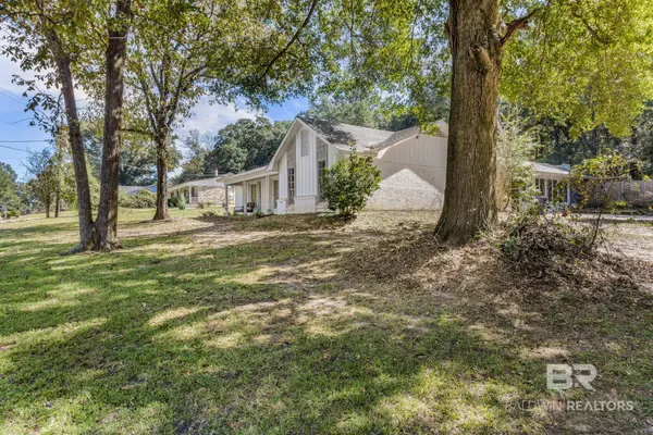 7911 Country Drive, Mobile, AL 36619