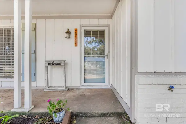 7911 Country Drive