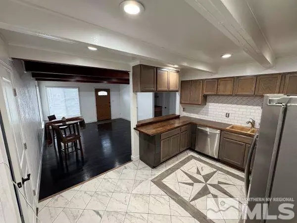 114 Harrison St, Hawthorne, NV 89415