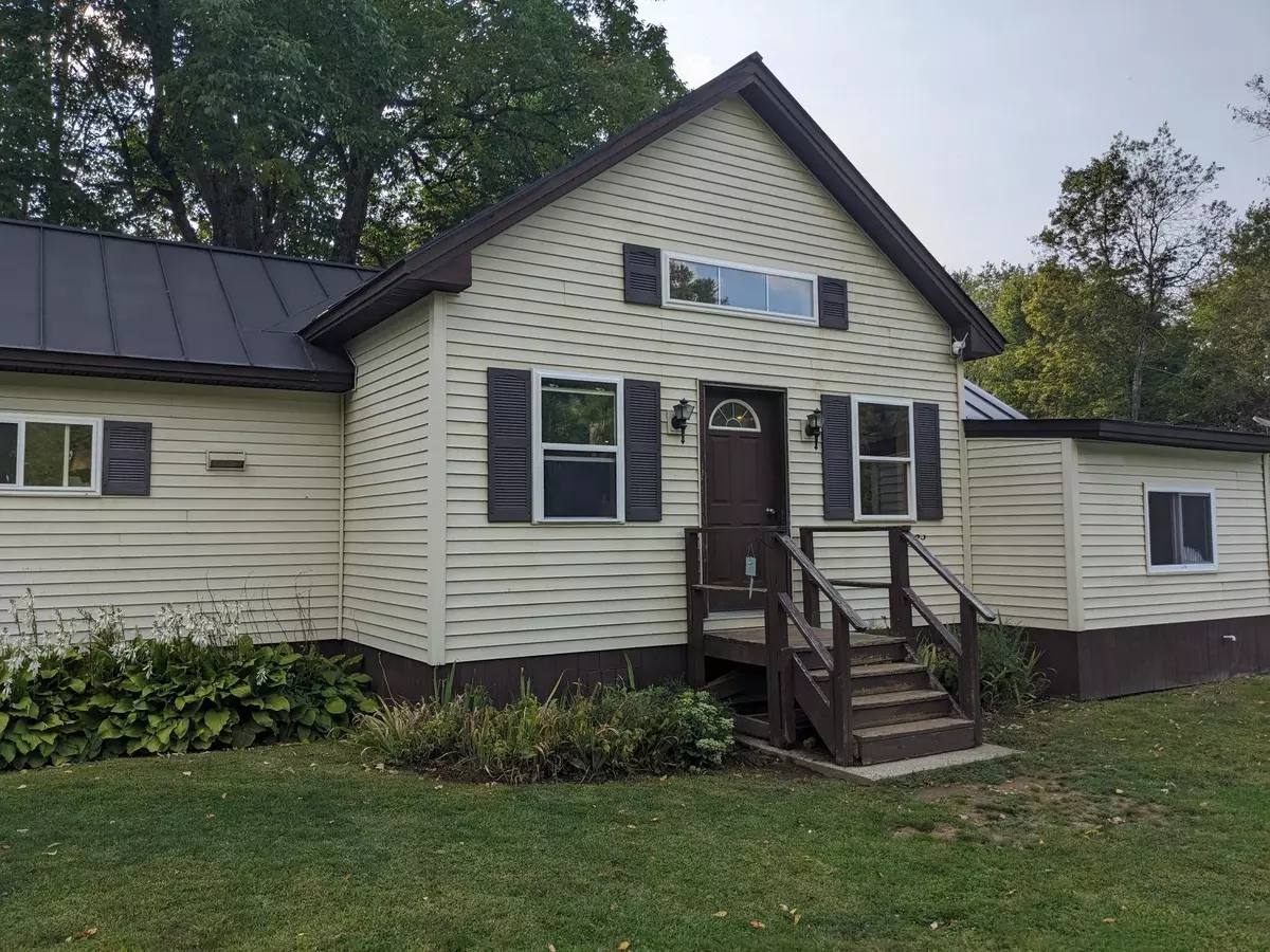 Pittsford, VT 05763-9892,2385 Sugar Hollow Rd