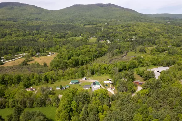 233 Squires Rd, Manchester, VT 05255-9347