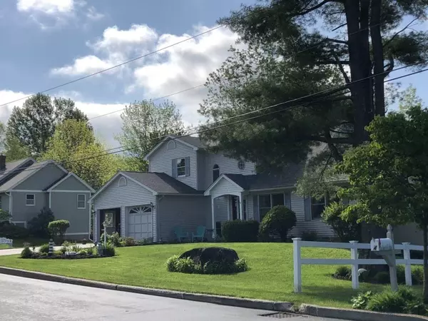 Rutland, VT 05701-3778,6 Moon Brook Dr