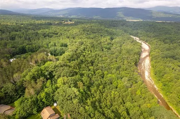 East St, Clarendon, VT 05759