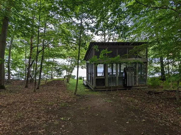 Castleton, VT 05735-9744,95 Sevigny Rd