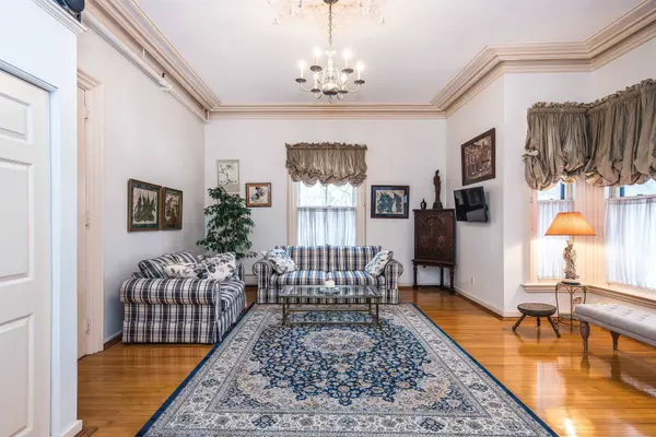 24 South Main ST #2, Rutland City, VT 05701