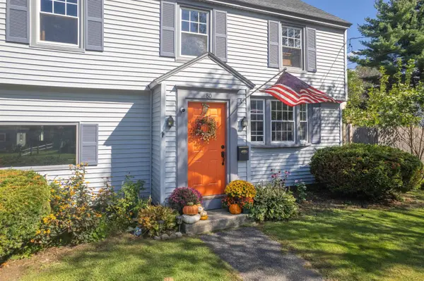 80 Davis ST