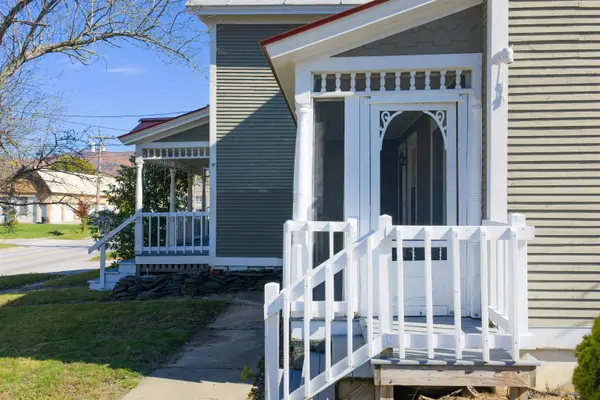 20 Curtis AVE, Rutland City, VT 05701