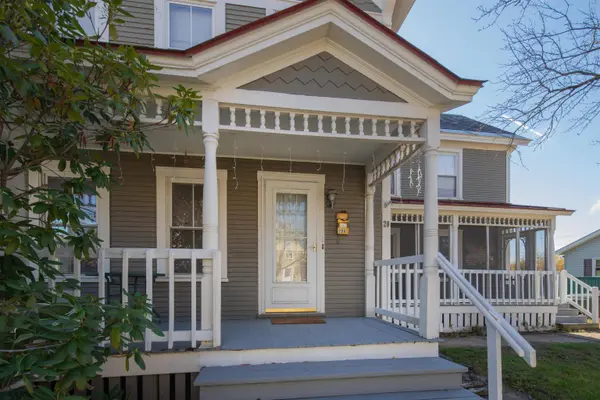 20 Curtis AVE, Rutland City, VT 05701