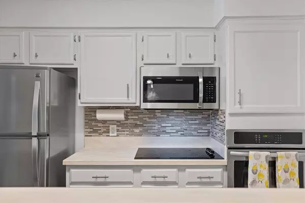 7510 Holly Hill Drive #142, Dallas, TX 75231