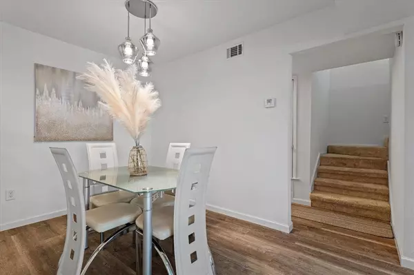 7510 Holly Hill Drive #142, Dallas, TX 75231