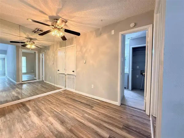 9696 Walnut Street #813, Dallas, TX 75243