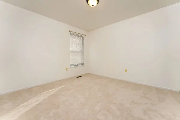 16833 Francis West Ln, Dumfries, VA 22026-2109