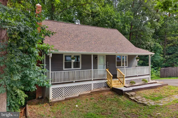5 HUNTINGTON DR, Fredericksburg, VA 22405