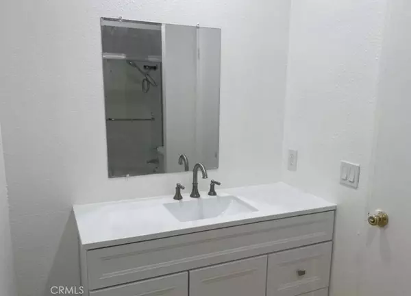 10724 Crab Apple, California City, CA 93505