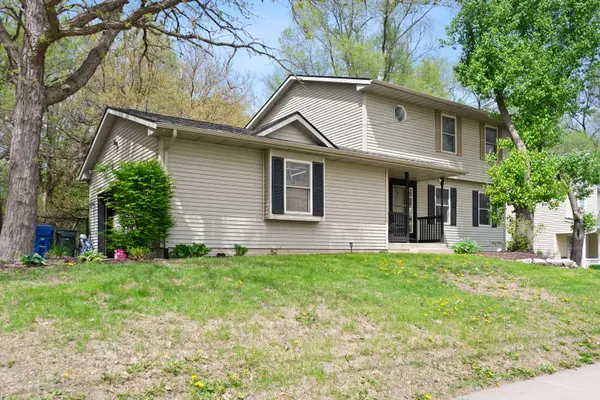 4620 N Division ST, Davenport, IA 52806