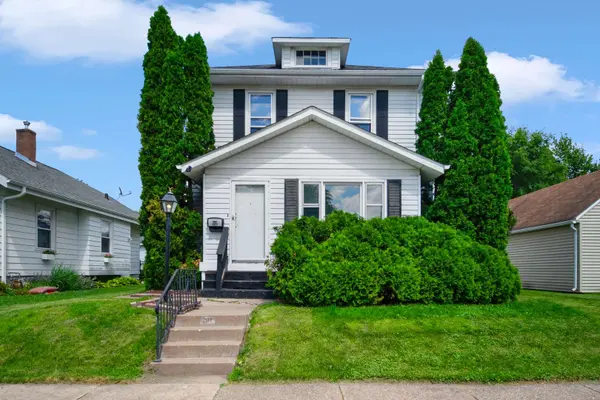 2113 Madison ST, Davenport, IA 52804