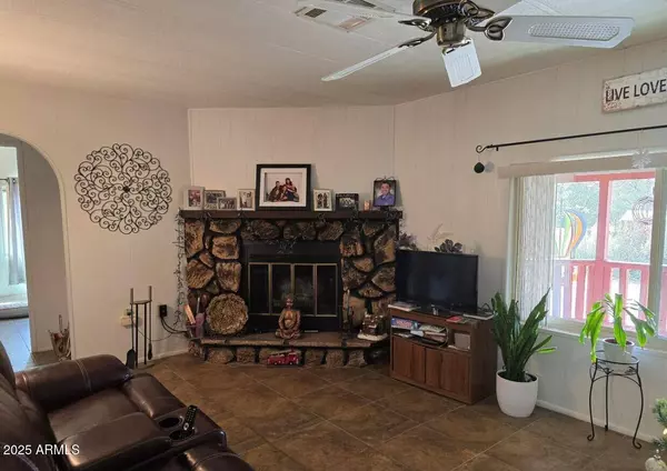 1509 E WELLS FARGO Road, Prescott, AZ 86303