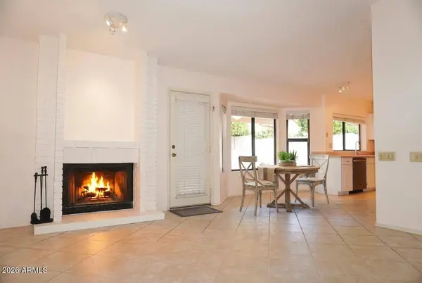 8956 E VOLTAIRE Drive, Scottsdale, AZ 85260