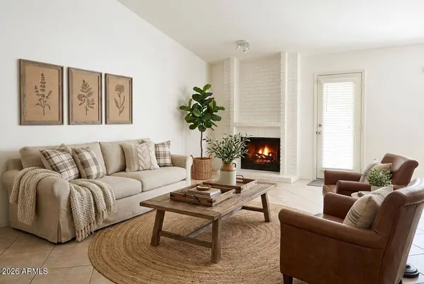 8956 E VOLTAIRE Drive, Scottsdale, AZ 85260