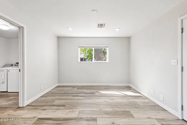 827 W ROMO JONES Street, Tempe, AZ 85281