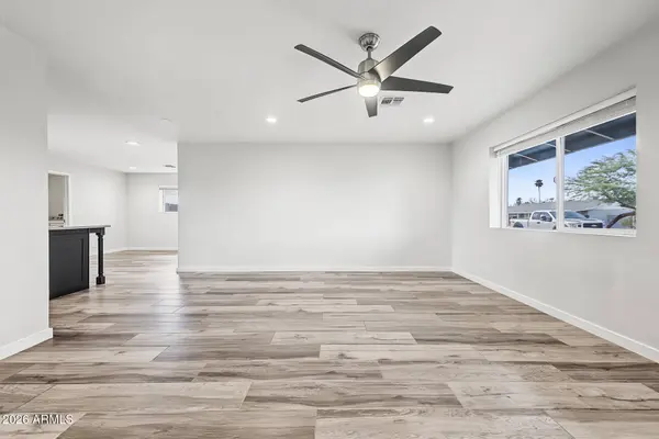 827 W ROMO JONES Street, Tempe, AZ 85281