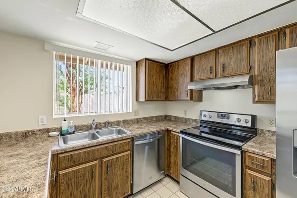 5712 E ESTRID Circle, Scottsdale, AZ 85254