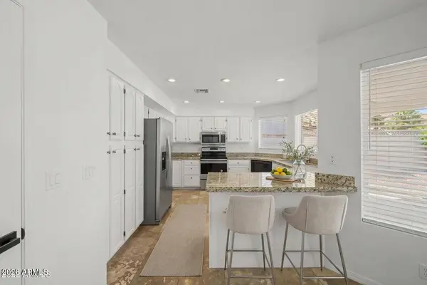2864 E MALLORY Street, Mesa, AZ 85213