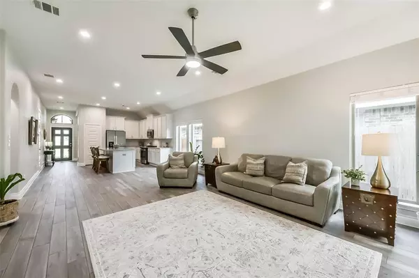 20023 Wild Horse Hollow LN, Tomball, TX 77377