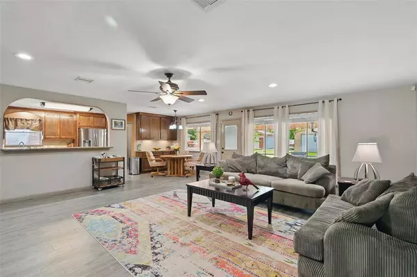 13111 Oak Plaza DR, Cypress, TX 77429